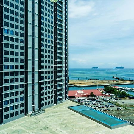 Full Seaview 2R1B Condo For 6Pax In Kota Kinabalu Kültér fotó