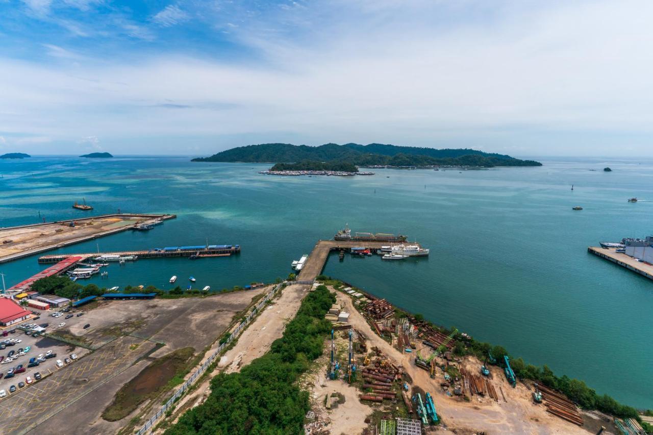 Full Seaview 2R1B Condo For 6Pax In Kota Kinabalu Kültér fotó