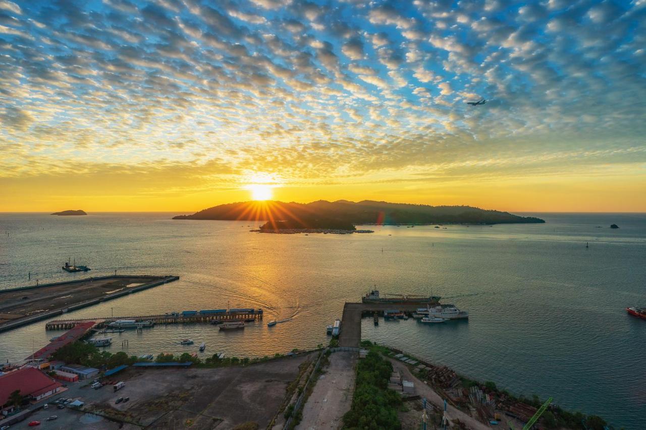 Full Seaview 2R1B Condo For 6Pax In Kota Kinabalu Kültér fotó