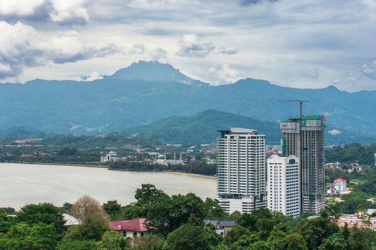 Full Seaview 2R1B Condo For 6Pax In Kota Kinabalu Kültér fotó